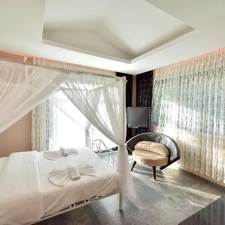 Villa Kidrak Villas *